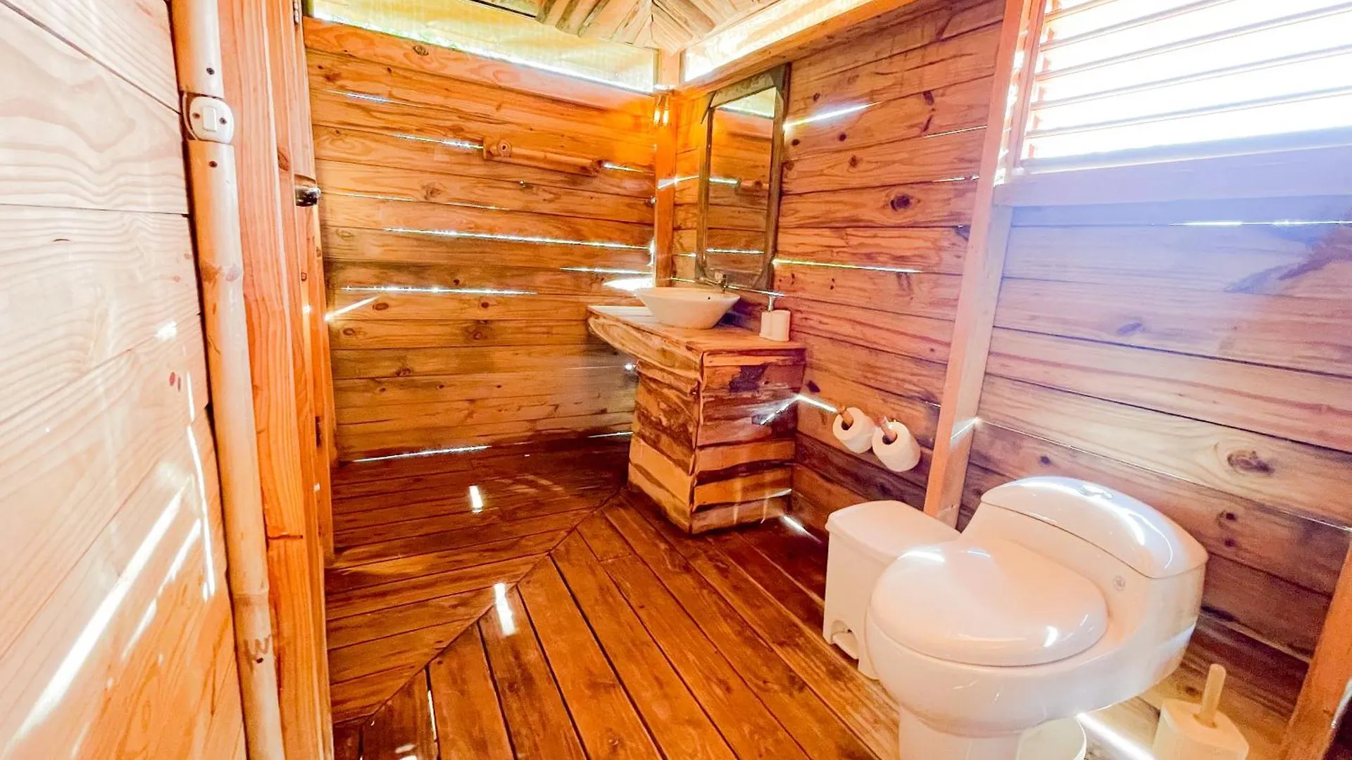 Eco Del Mar Hotel Pedernales Holiday park